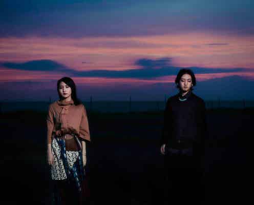 YOASOBI、初出場の「紅白」でテレビ初歌唱 “異空間”で独特な世界観繰り広げる<紅白本番>