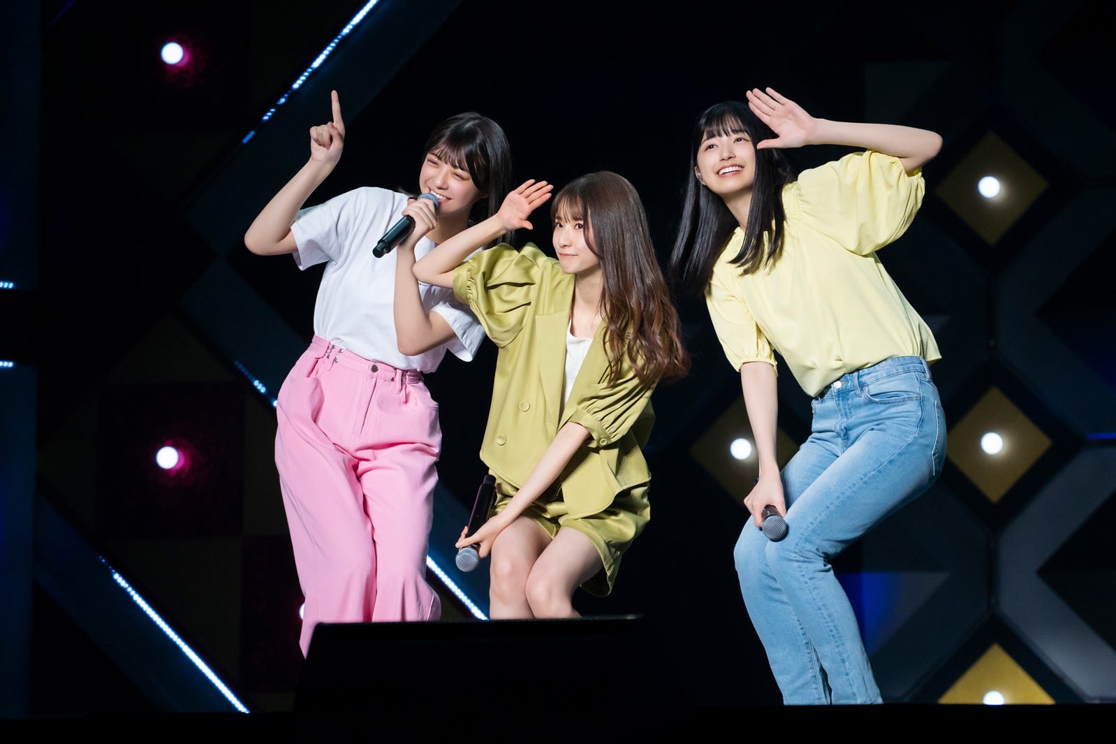 乃木坂46・5期生「新・乃木坂スター誕生！LIVE」より（C）日本テレビ