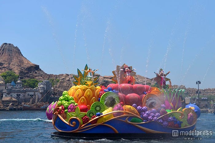 ディズニー恒例イベント 今年はトロピカルな会場でお出迎え モデルプレス ディズニー恒例イベント 今年はトロピカルな会場でお出迎え モデルプレス