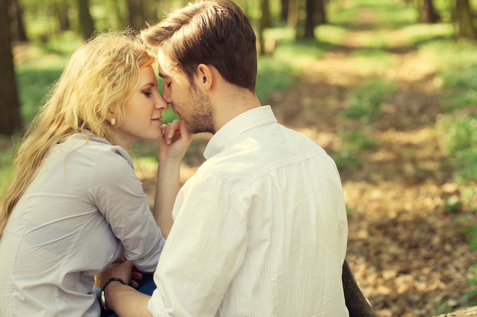 男性がベタ惚れしている女性だけに見せる行動5つ 大好きすぎるー！