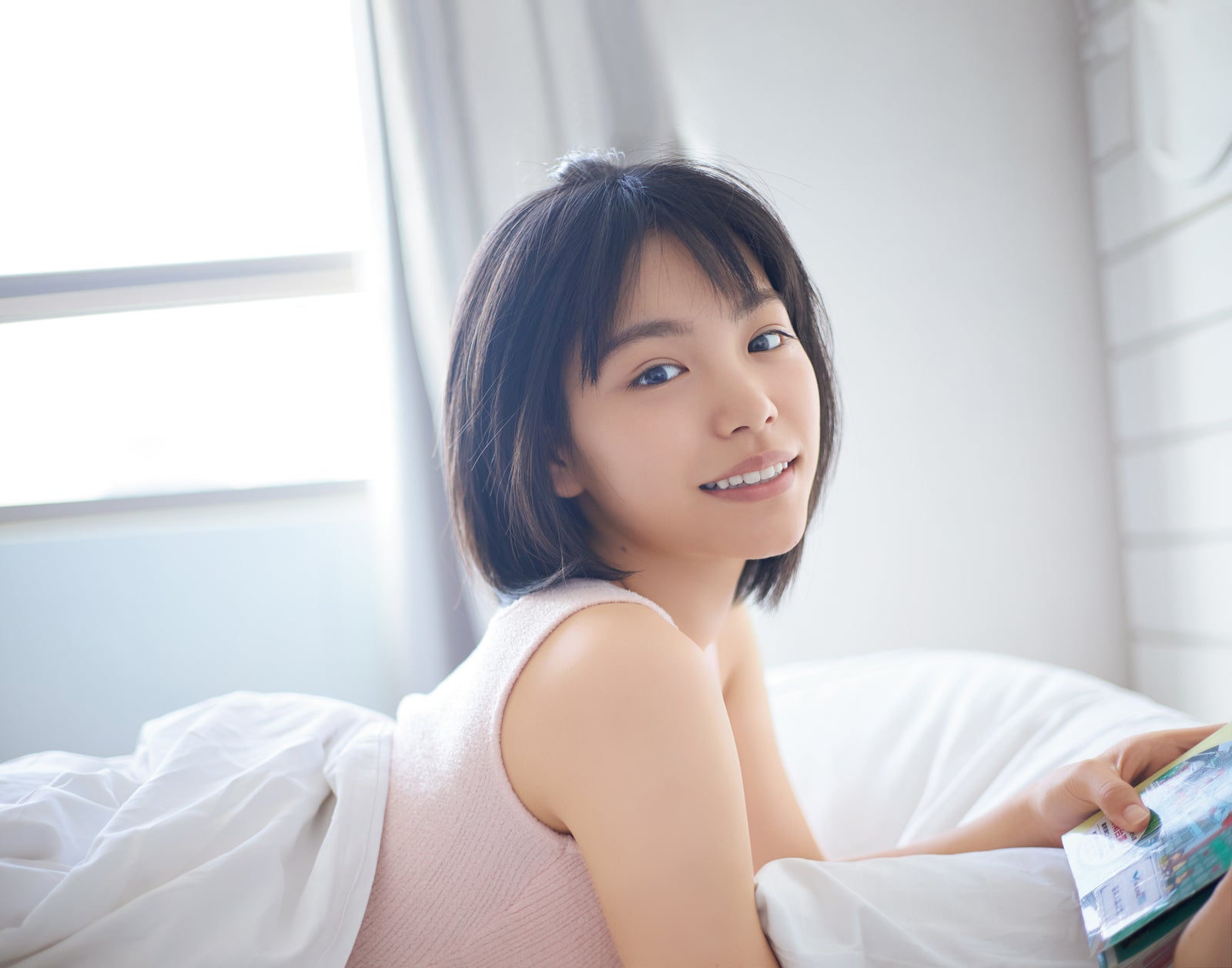 當真あみ、爽やか笑顔で魅了 「週刊少年サンデー」1年ぶり登場で