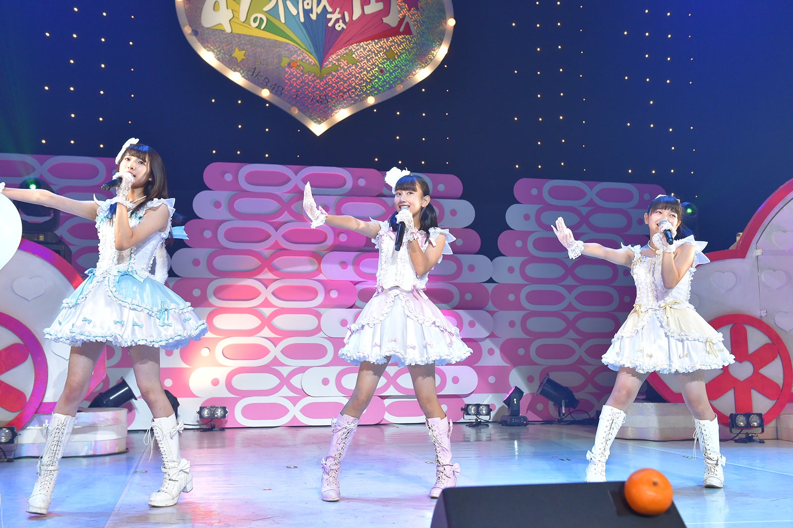 AKB48チーム8、新メンバー3人お披露目 代表不在県合同