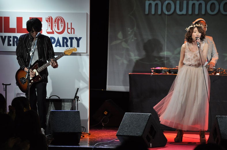 moumoon（柾昊佑、YUKA）