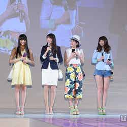 トークショーの様子（左から）クリスペプラー、志田友美、飯豊まりえ、筧美和子、尾崎美紀、大越一博氏