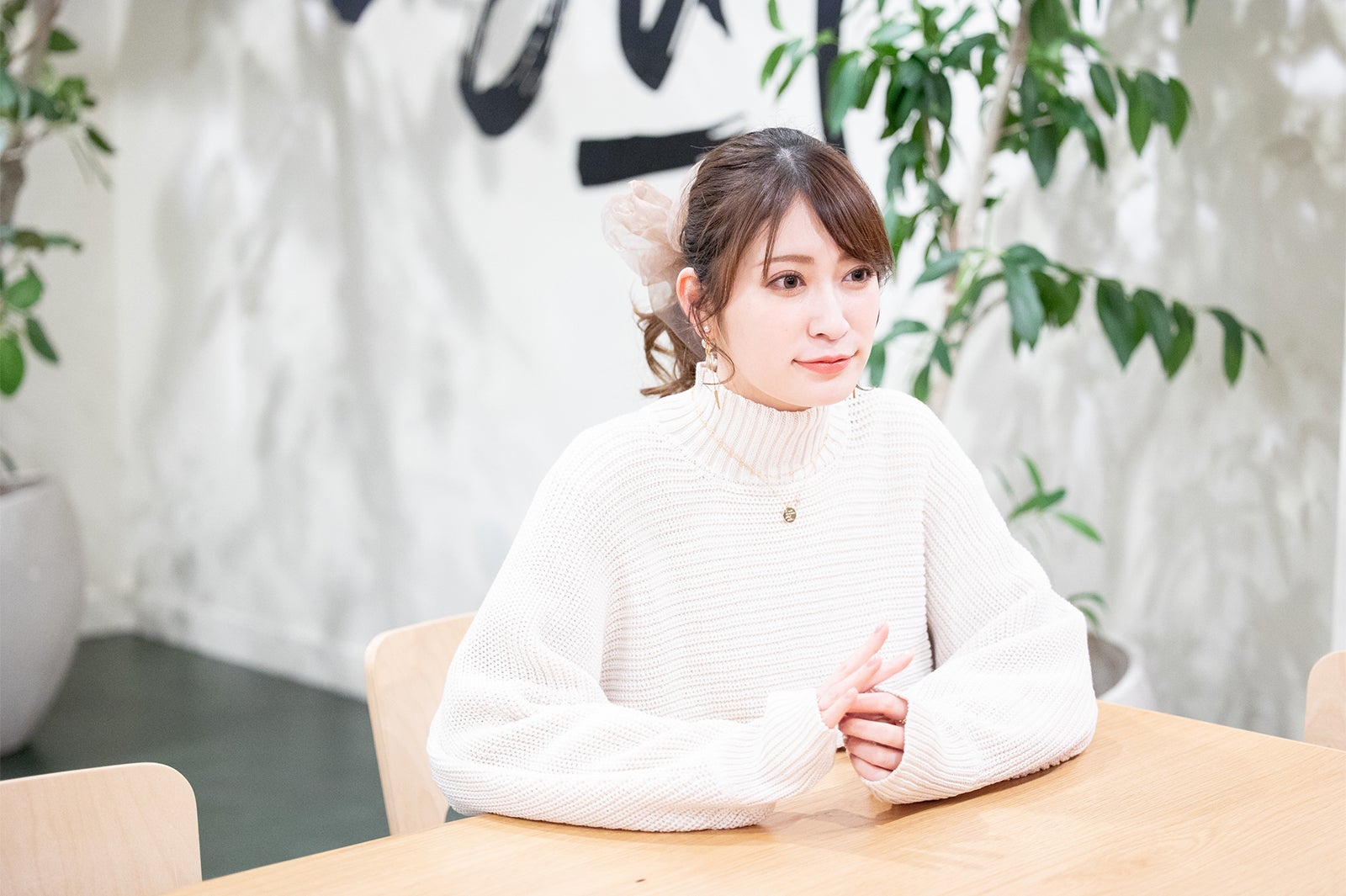 吉田朱里（C）Showtitle