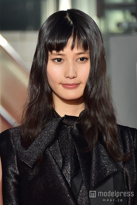 橋本愛 オンザ眉 にイメチェンで 可愛い の声飛び交う モデルプレス