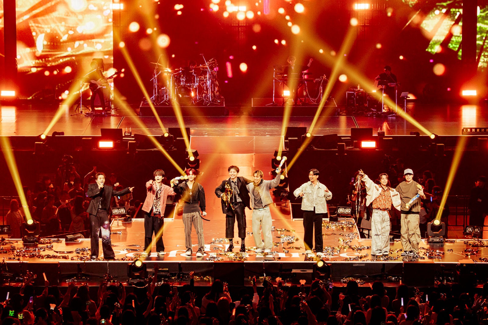 Da-iCE、FANTASTICS（佐藤大樹、世界、中島颯太）（C）The Performance／撮影：田中聖太郎写真事務所