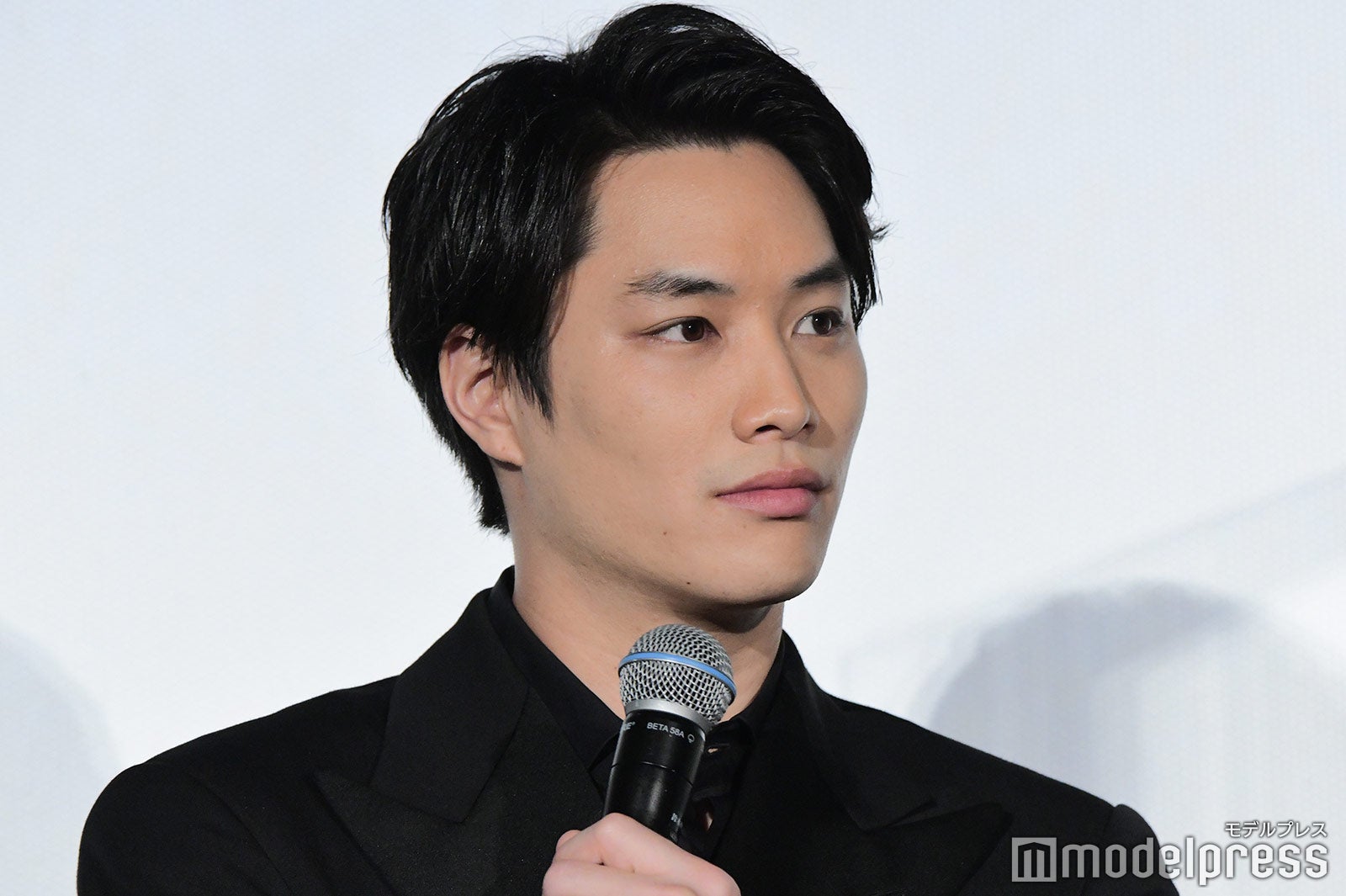 新品 未開封 鈴木伸之 写真集 劇団EXILE LDH over
中野 修也 鈴木 伸之 Profile | LDH mobile