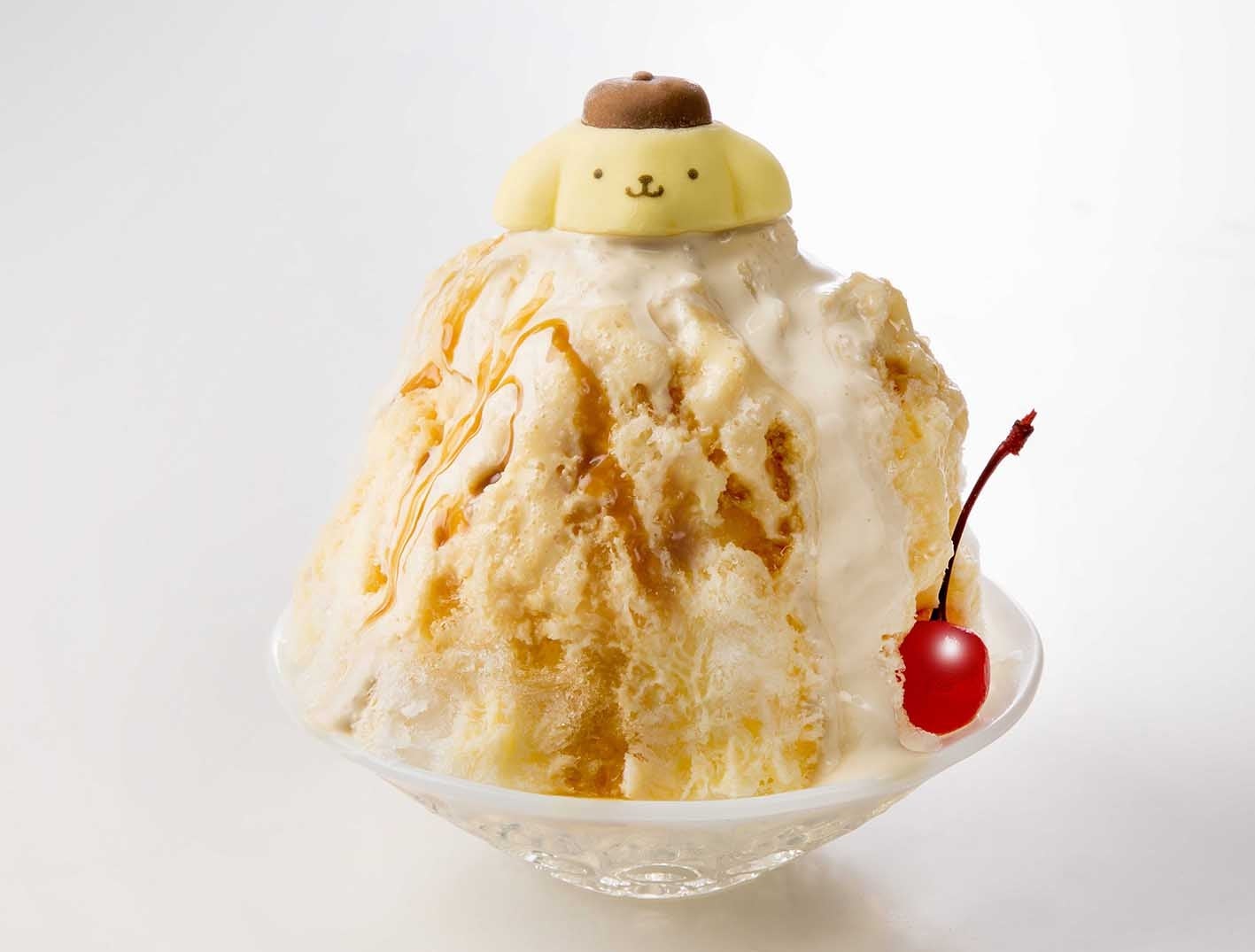 プリン山でぷるん♪プリンかき氷　1,090円（税抜）（C）1996，2017 SANRIO CO．，LTD．APPROVAL NO．S581159