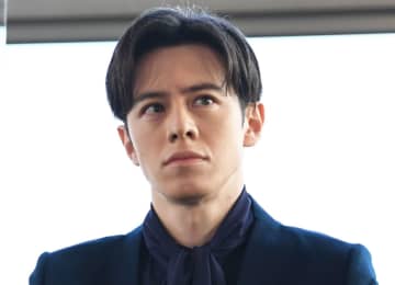 ウエンツ瑛士「怖いイメージもあった」大先輩とサシ飲み「一番ピリピリ。イケイケのときの」ヒコロヒー爆笑に「あんな人じゃないんです」