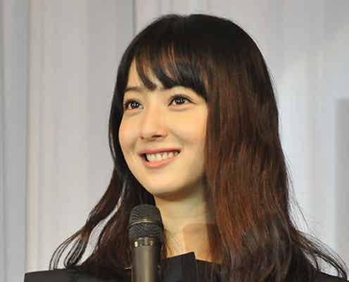 “秋田美人”佐々木希、サプライズ凱旋 美の秘訣をアドバイス