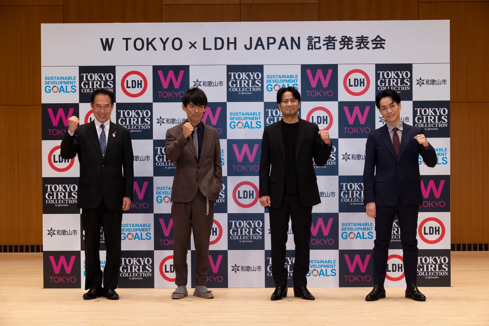 （写真左から）尾花正啓（和歌山市長）、村上範義（株式会社W TOKYO 代表取締役社長）、EXILE HIRO（株式会社LDH JAPAN 代表取締役会長）、EXILE TETSUYA （提供写真）