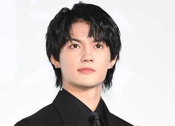 「家族思いで大好き」「家族仲良すぎて泣ける」M！LK佐野勇斗 両親と仲良しご飯「パパ絶対イケメン」投稿1時間でコメ千件、いいね13万超反響に