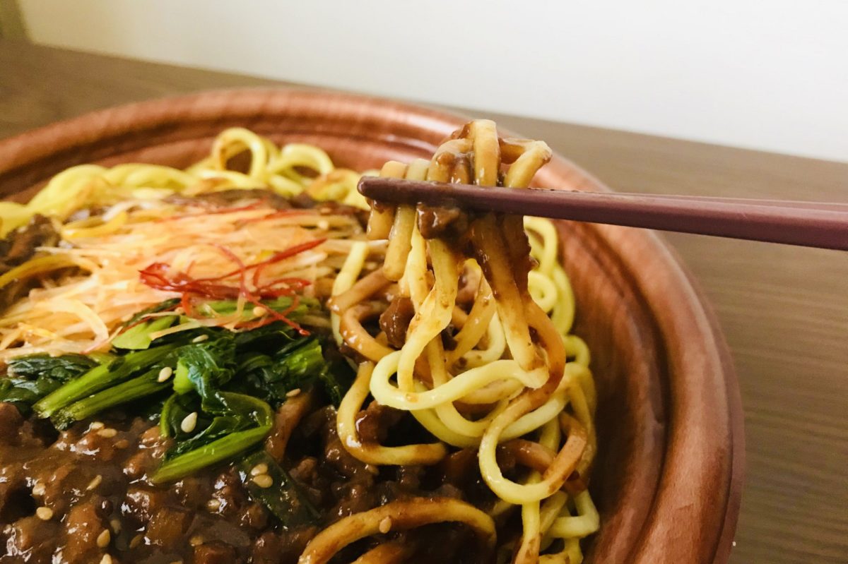 ジャージャー麺（大豆ミート）