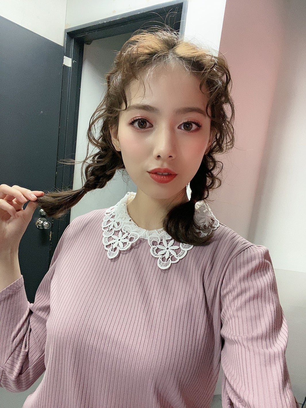 毛利愛美（C）HJホールディングス