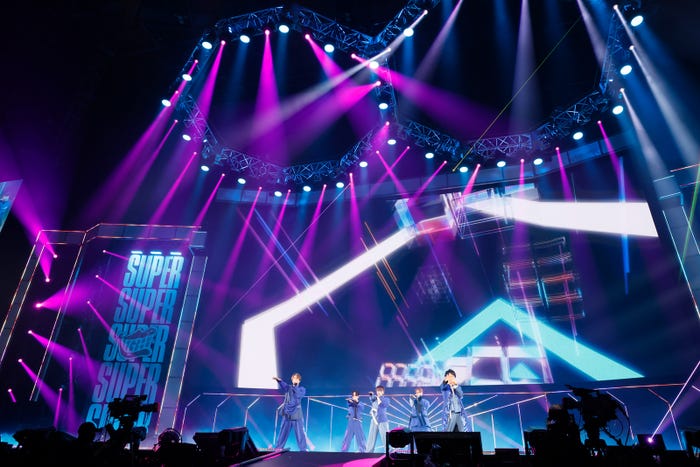 SUPER EIGHT(提供写真)