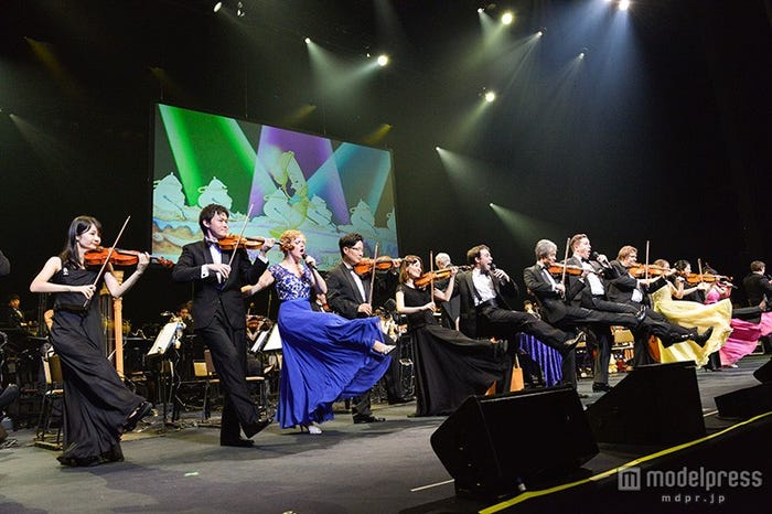 ひとりぼっちの晩餐会(C)Disney