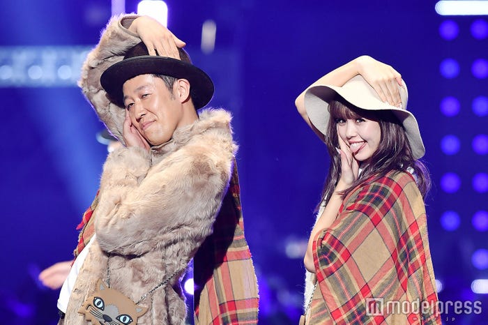 モデルとしても活躍する小籔千豊(左) (C)モデルプレス