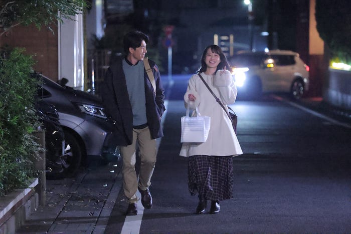 中尾明慶、森迫永依「アンサンブル」第1話(C)日本テレビ