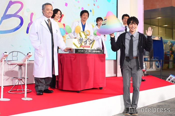 「サイン」イベントの様子 (C)モデルプレス
