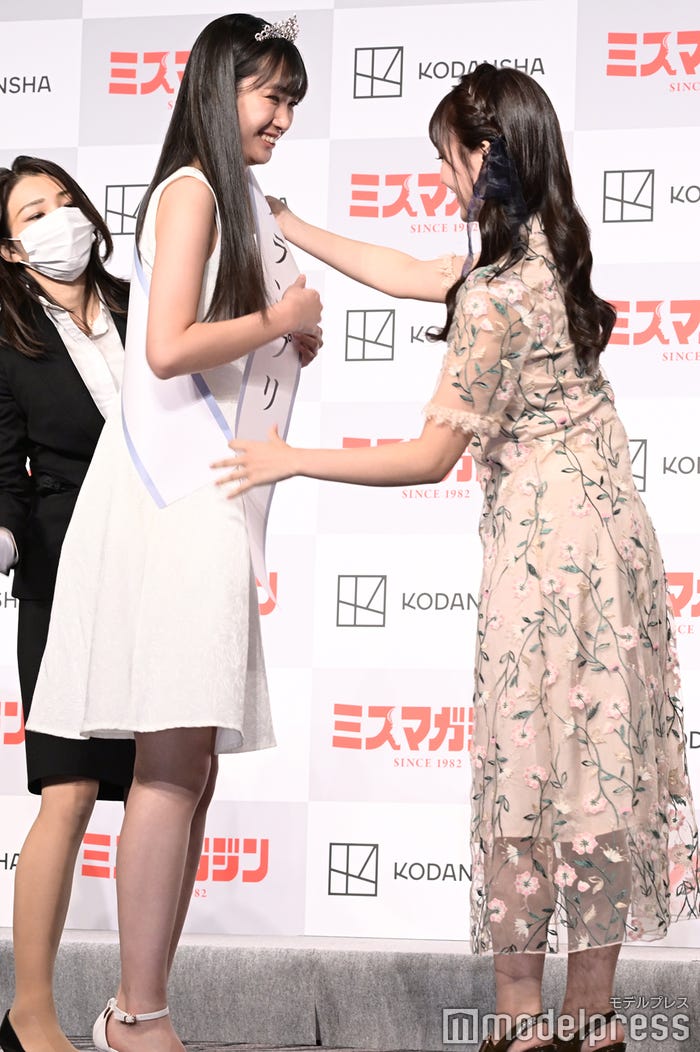 瑚々、豊田ルナ (C)モデルプレス