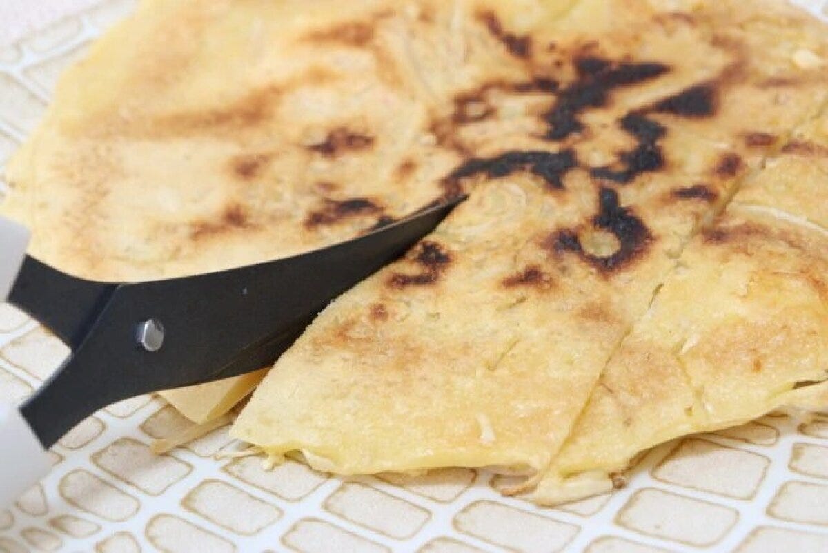 ダイソー　カーブキッチンバサミ（フッ素コーティング）