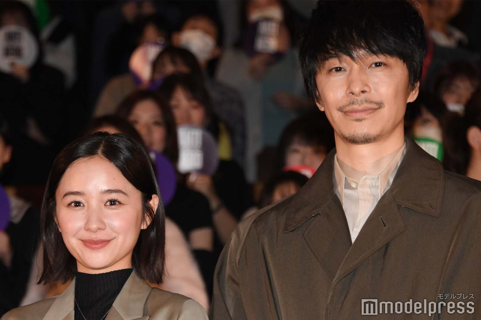 堀田真由、長谷川博己（C）モデルプレス