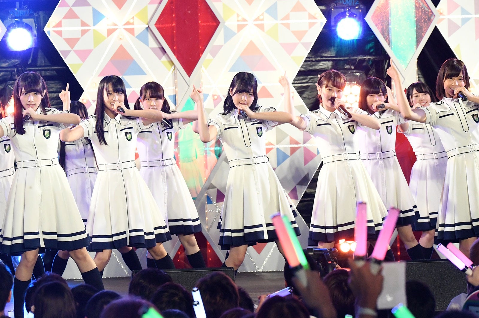 欅坂46「不協和音」のポイントは“無呼吸”と“気合い” 全身全霊ダンスに秘められた思いとは