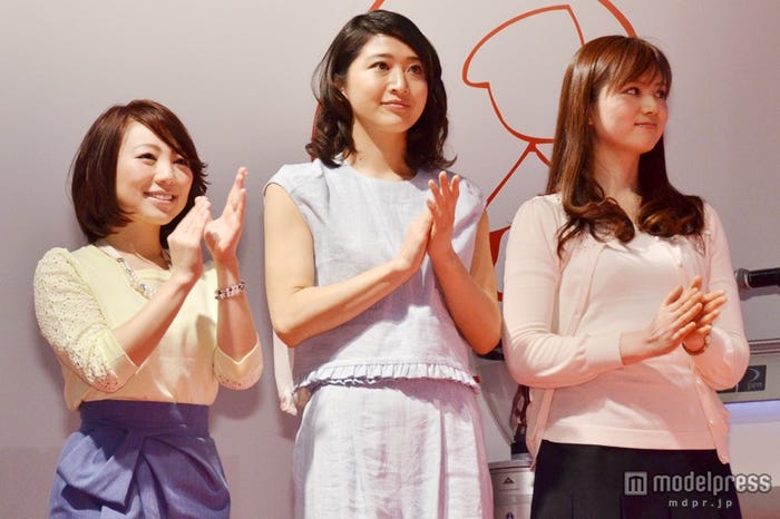 第二回「FOODEX美食女子」グランプリ受賞発表会に出席した美食女子【左から】真鍋摩緒、佐々木依里、松野エリカ