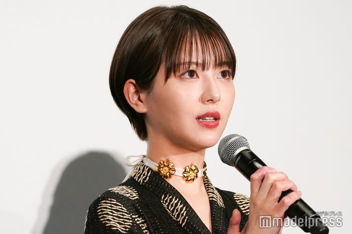 浜辺美波(C)モデルプレス