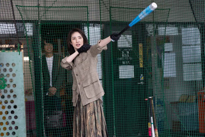 天海祐希、眞島秀和「合理的にあり得ない~探偵・上水流涼子の解明~」第8話より(C)カンテレ