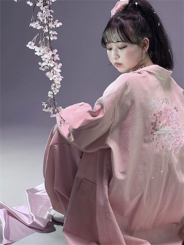 FRUITS ZIPPER・松本かれん、特攻服姿を披露「ヤンキーかれんたん！」