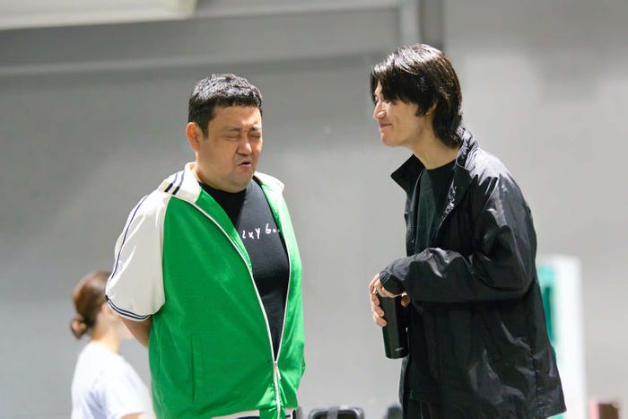 ドロンズ石本、ヴァサイェガ渉「かまいたちの夜 ~THE LIVE~」稽古の様子(提供写真)