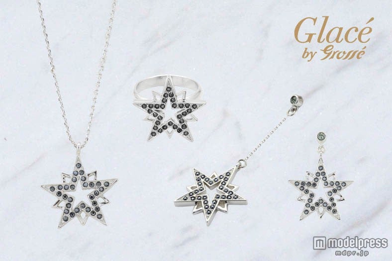 「ネックレス」17,000円（税抜）、「リング」15,000円（税抜）、「ピアス」（1 piece）10,000円（税抜）