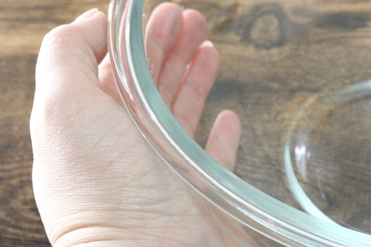 耐熱ガラスボウル（23.6cm、2.4L）　サイズ感