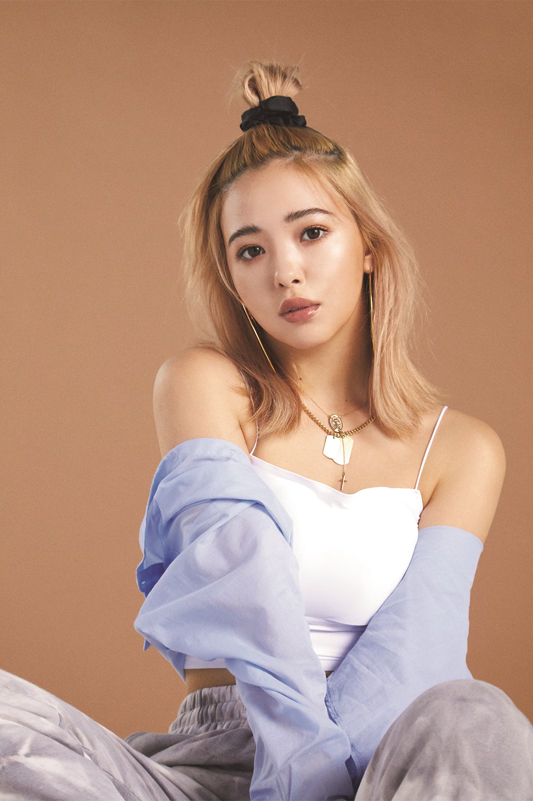 藤田ニコル、完全セルフメイクで変身 “磨きかかった”美肌の秘訣も明かす