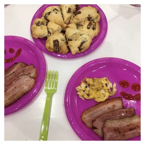 ぺこが手作りした朝ごはん/ぺこオフィシャルブログ(Ameba)より