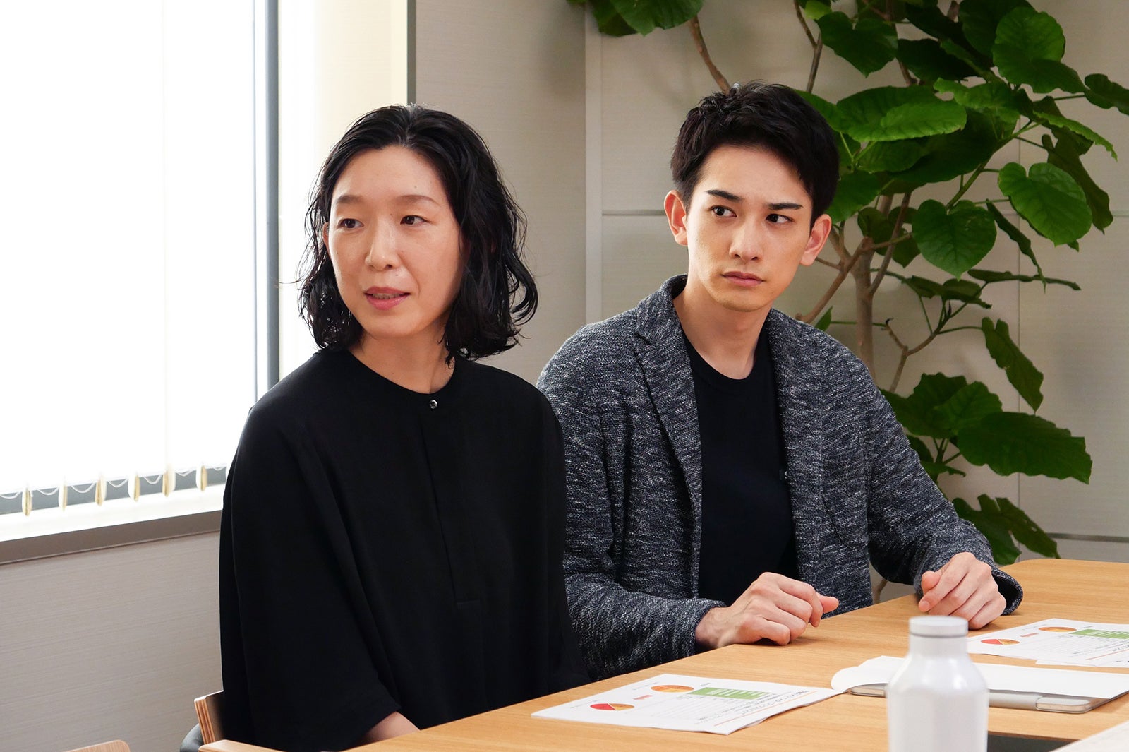 江口のりこ、町田啓太 「SUPER RICH」第2話より（C）フジテレビ