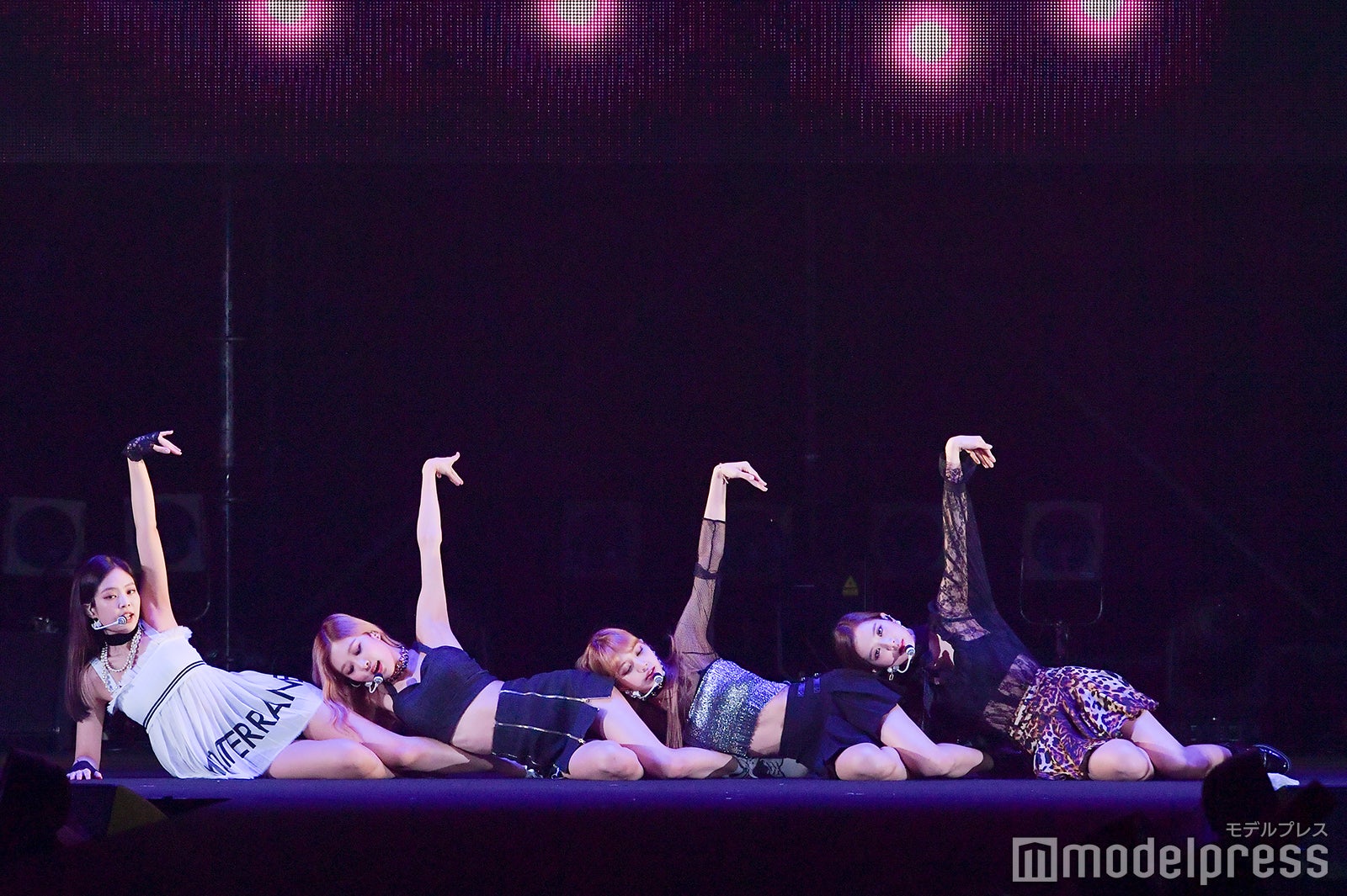 （左から）ジェニー、ロゼ、リサ、ジス／BLACKPINK （C）モデルプレス