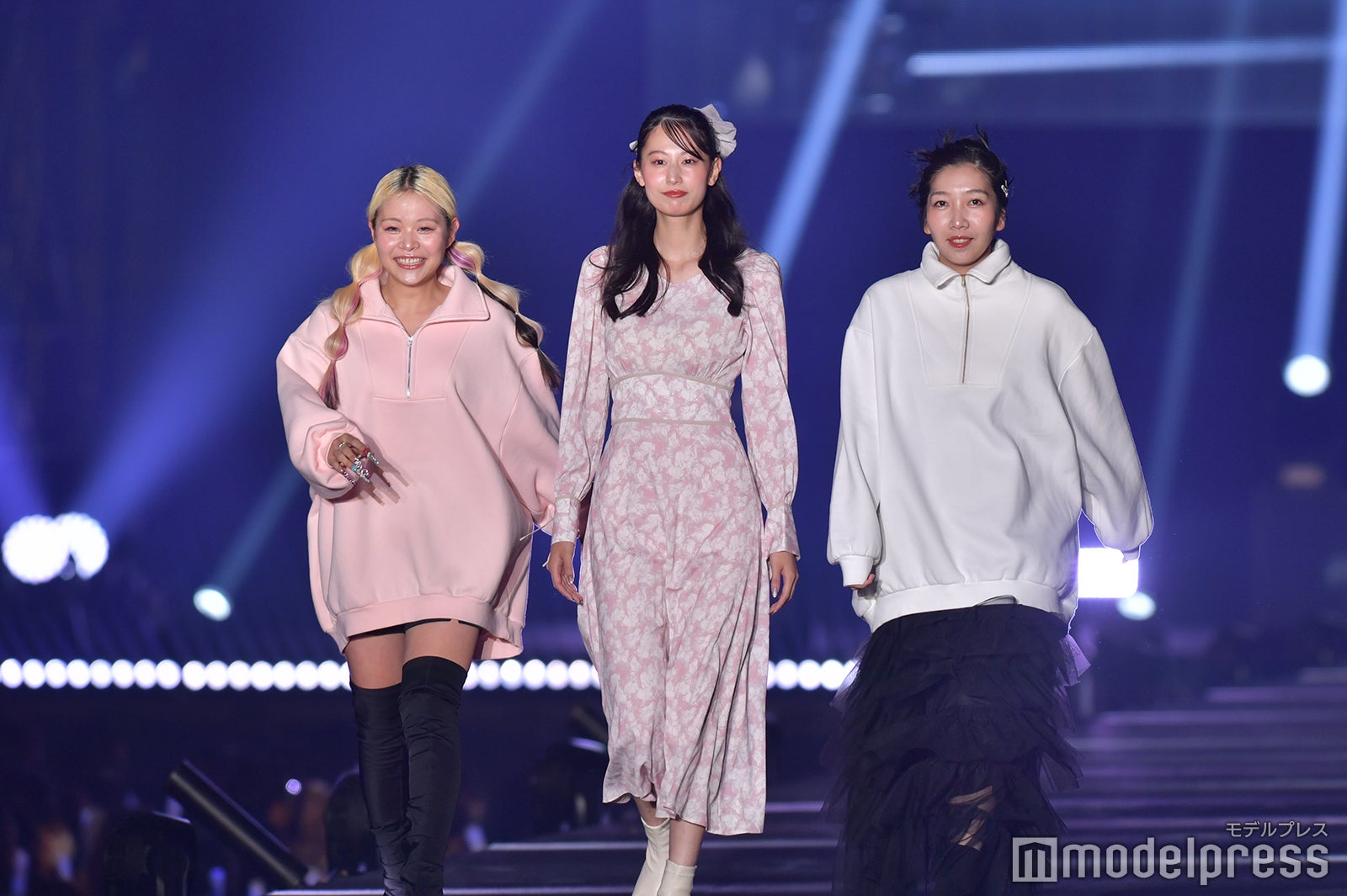 荒川（エルフ）、永瀬稟、はる（エルフ）／（C）モデルプレス