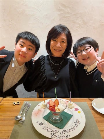 前田愛、料理上手な母の誕生日を祝福「週一だから、楽しんでできるのよ」優しすぎる言葉に胸熱