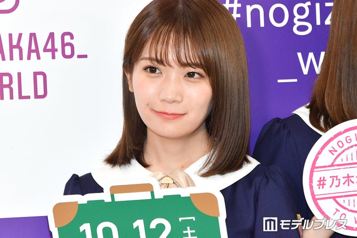 生駒里奈 乃木坂46秋元真夏と キス寸前 愛が爆発しました モデルプレス