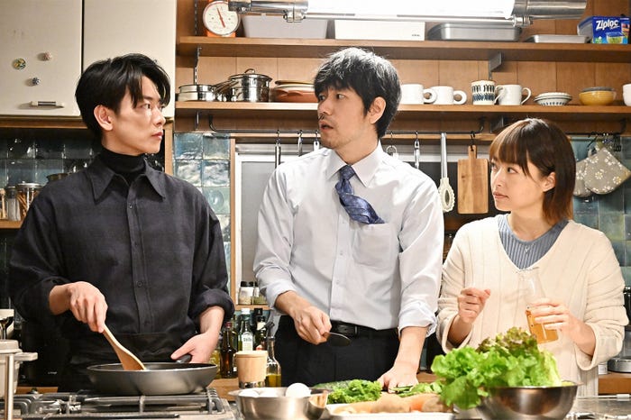 佐藤健、松山ケンイチ、井上真央/「100万回 言えばよかった」最終話より(C)TBS