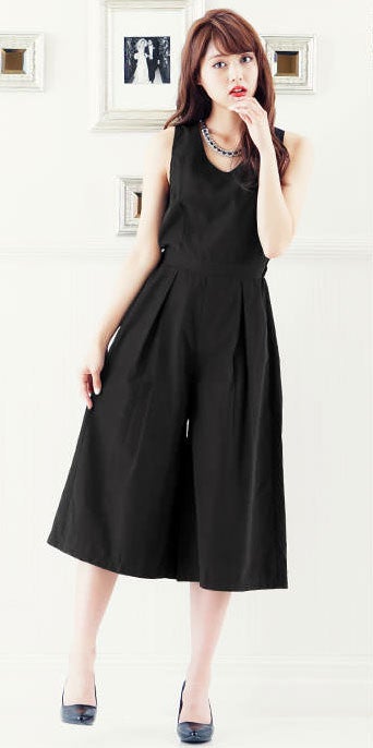 ピーチスキン生地ノースリーブ☆ガウチョオールインワン「神戸レタス」2590円（税込）／画像提供：神戸レタス