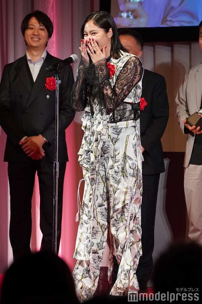 新川優愛(C)モデルプレス