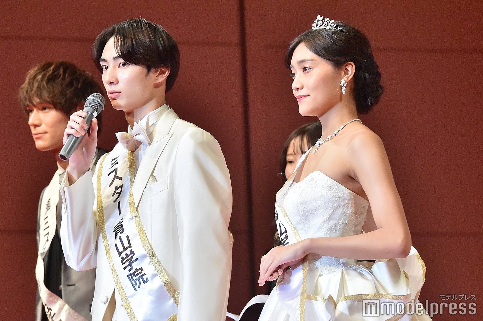 「ミス・ミスター青山コンテスト2021」グランプリ・金田将浩さん、渡邊絵里香さん（C）モデルプレス