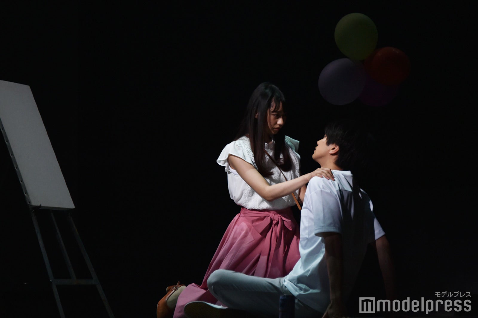 黒崎レイナ、正門良規／「染、色」フォトコールより（C）モデルプレス