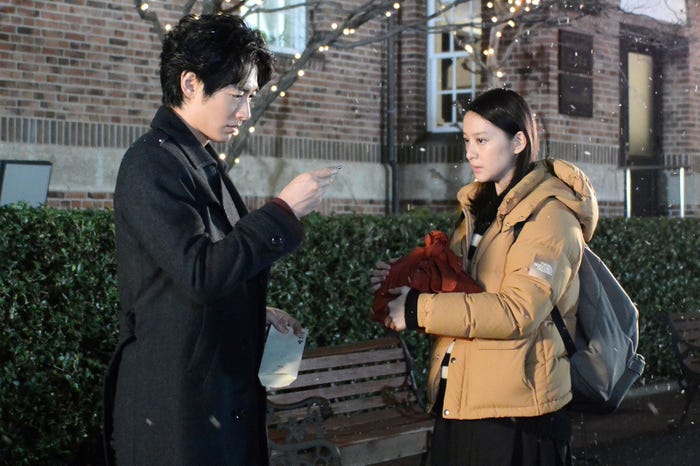 ディーン・フジオカ、武井咲/「今からあなたを脅迫します」第8話より(画像提供:日本テレビ)