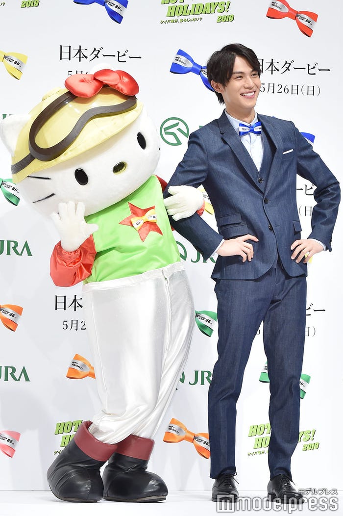 中川大志(右) (C)モデルプレス