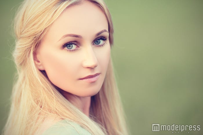 細眉は美人顔をつくる(Photo by evgenyatamanenko)